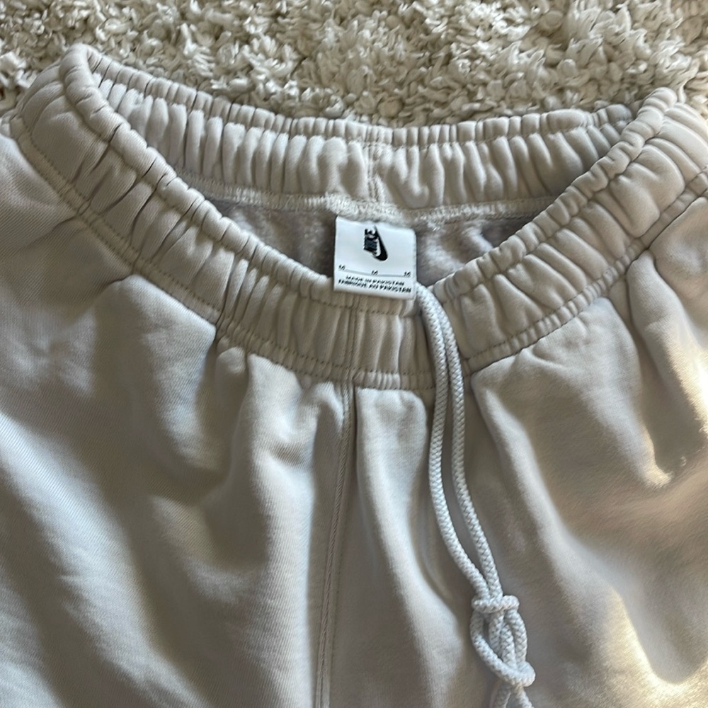 Nike Sweatpants Medium